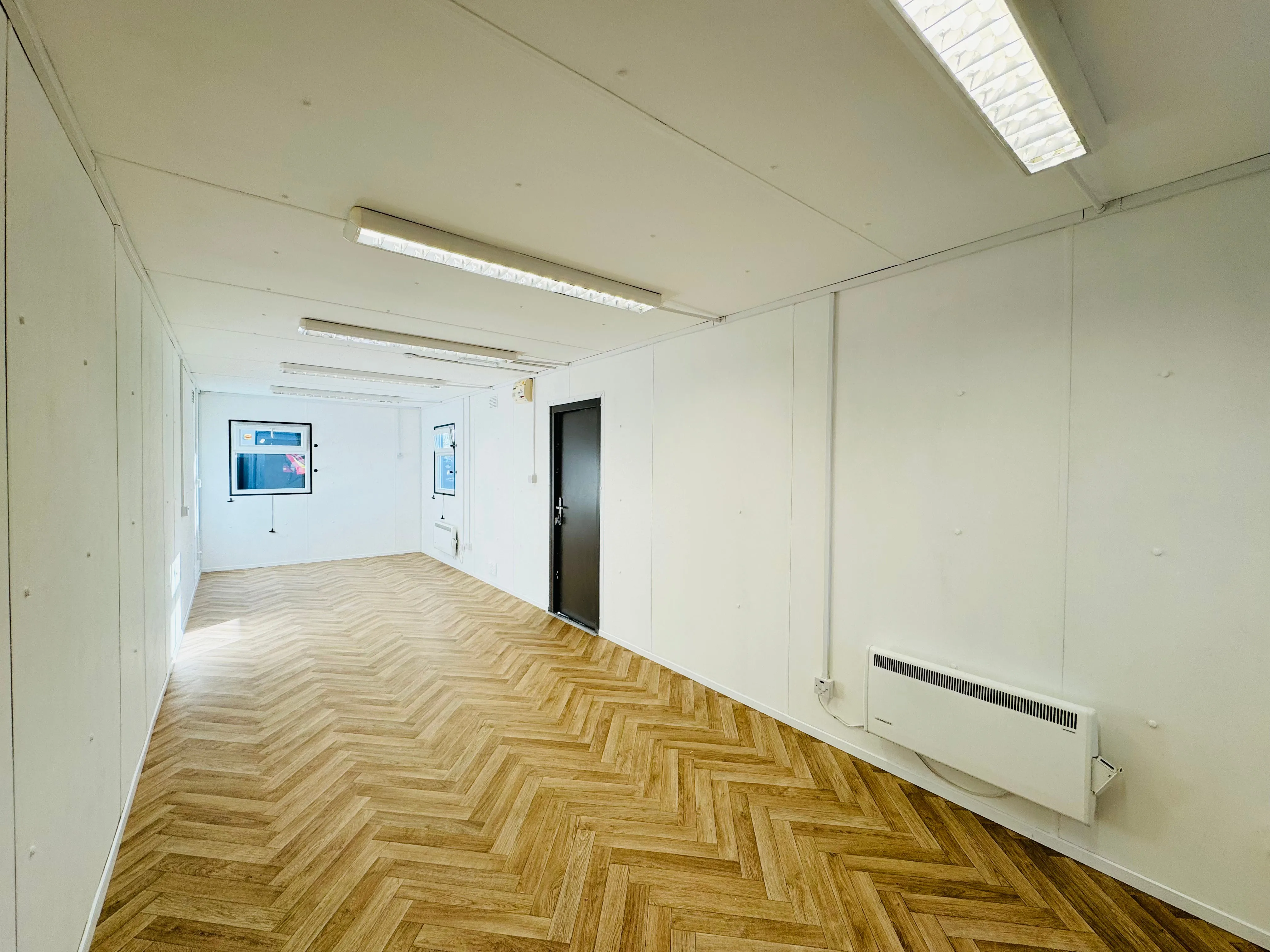32ft Cabin | Open Plan Office / Canteen | Anti-Vandal Cabin | Portable Building | No 1075