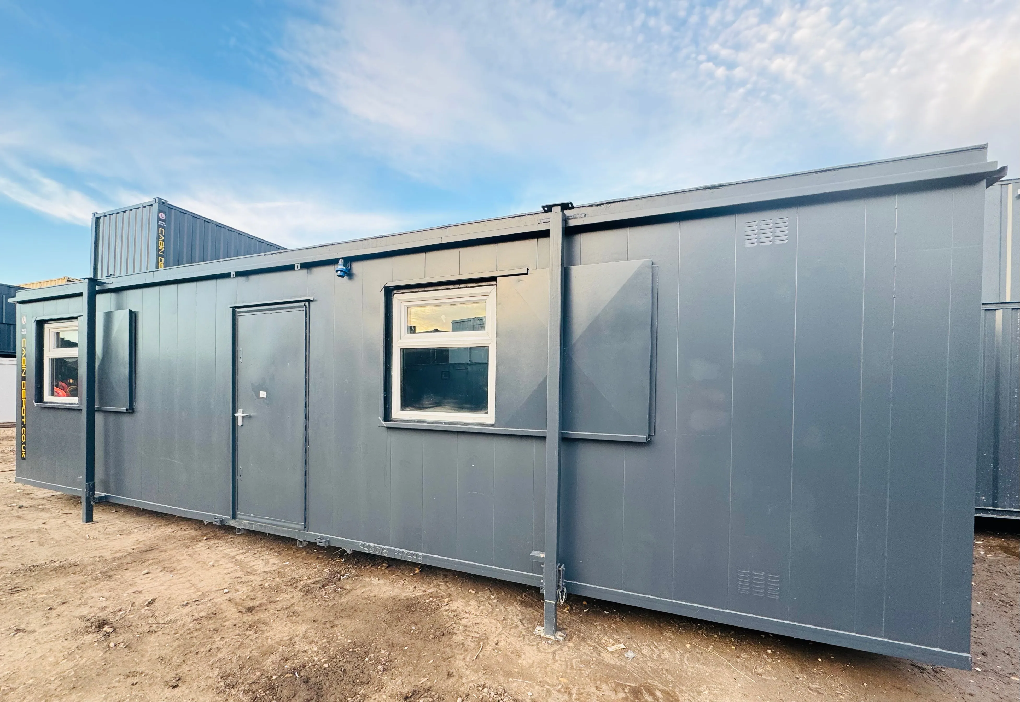 32ft Cabin | Open Plan Office / Canteen | Anti-Vandal Cabin | Portable Building | No 1075