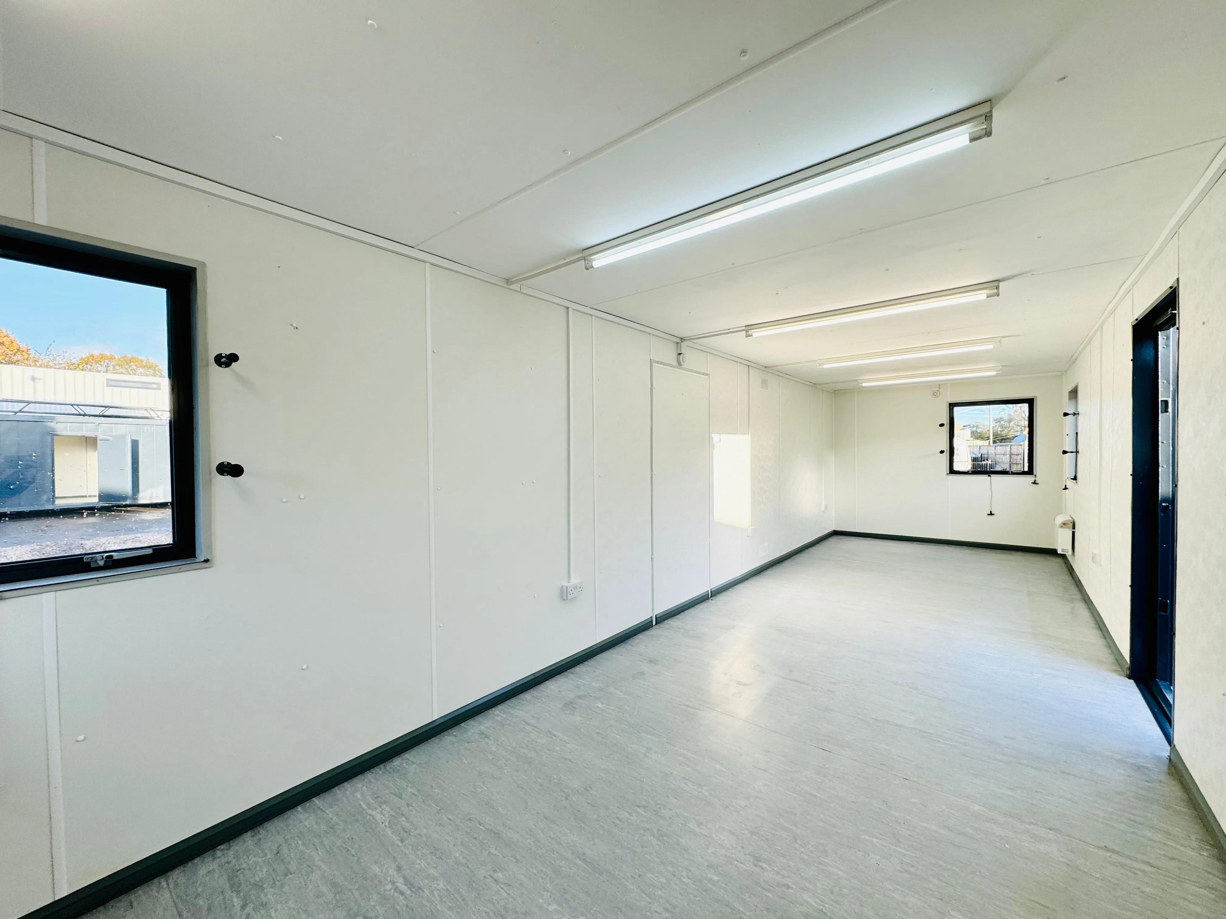 32x10ft Cabin | Office / Canteen | Anti-Vandal Cabin | Site Accommodation | kitchenette | No 975