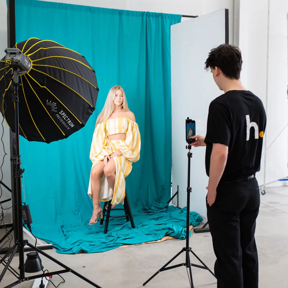 Aputure Amaran 100D Daylight LED Light (DEMO STOCK)