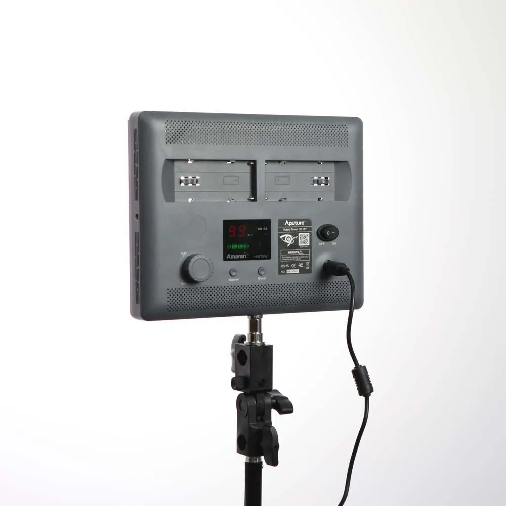 Aputure Amaran HR672S CRI 95  Portable LED Video Light With Remote Control (DEMO STOCK)