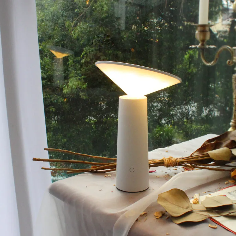 Aria Desk Lamp