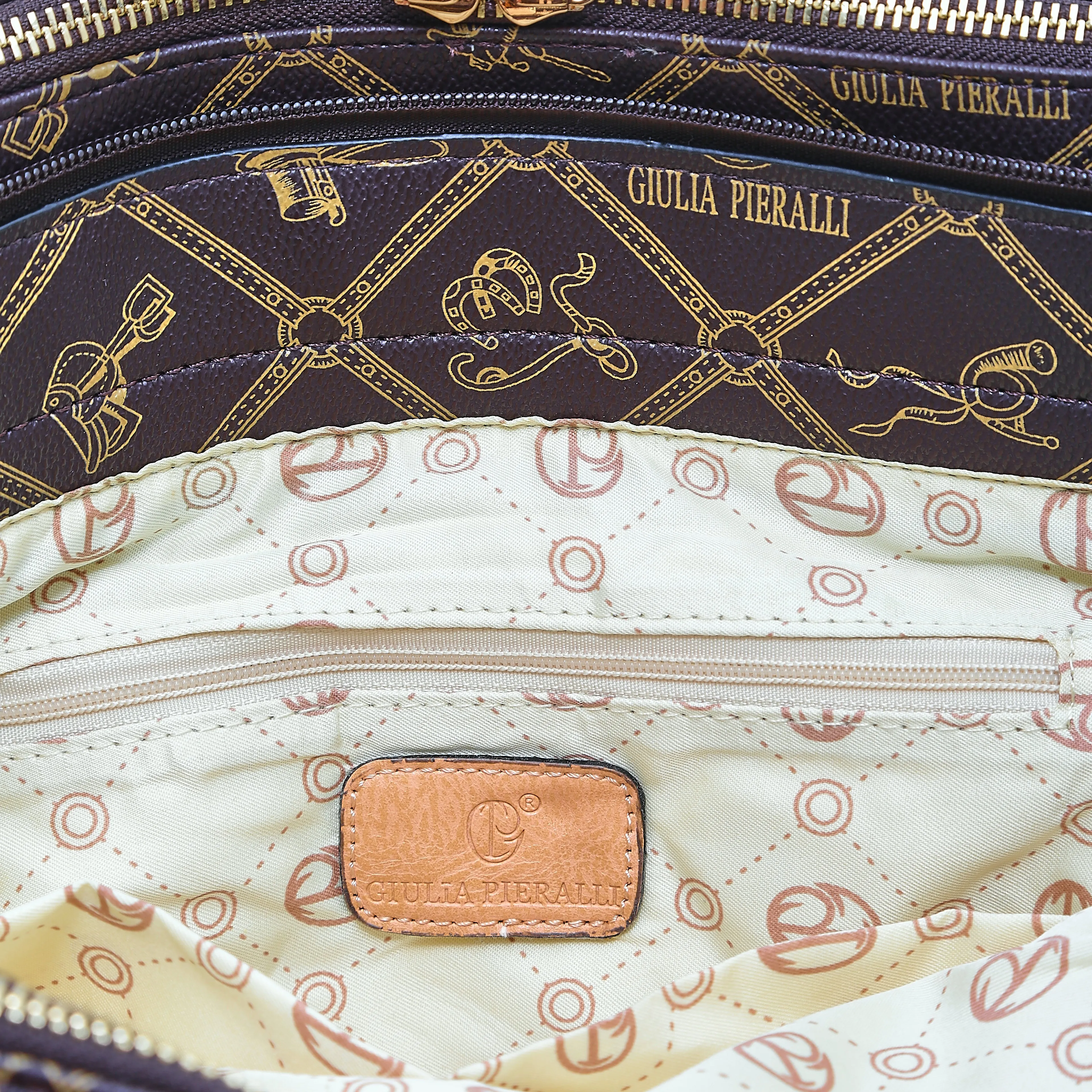 Daniela Satchel