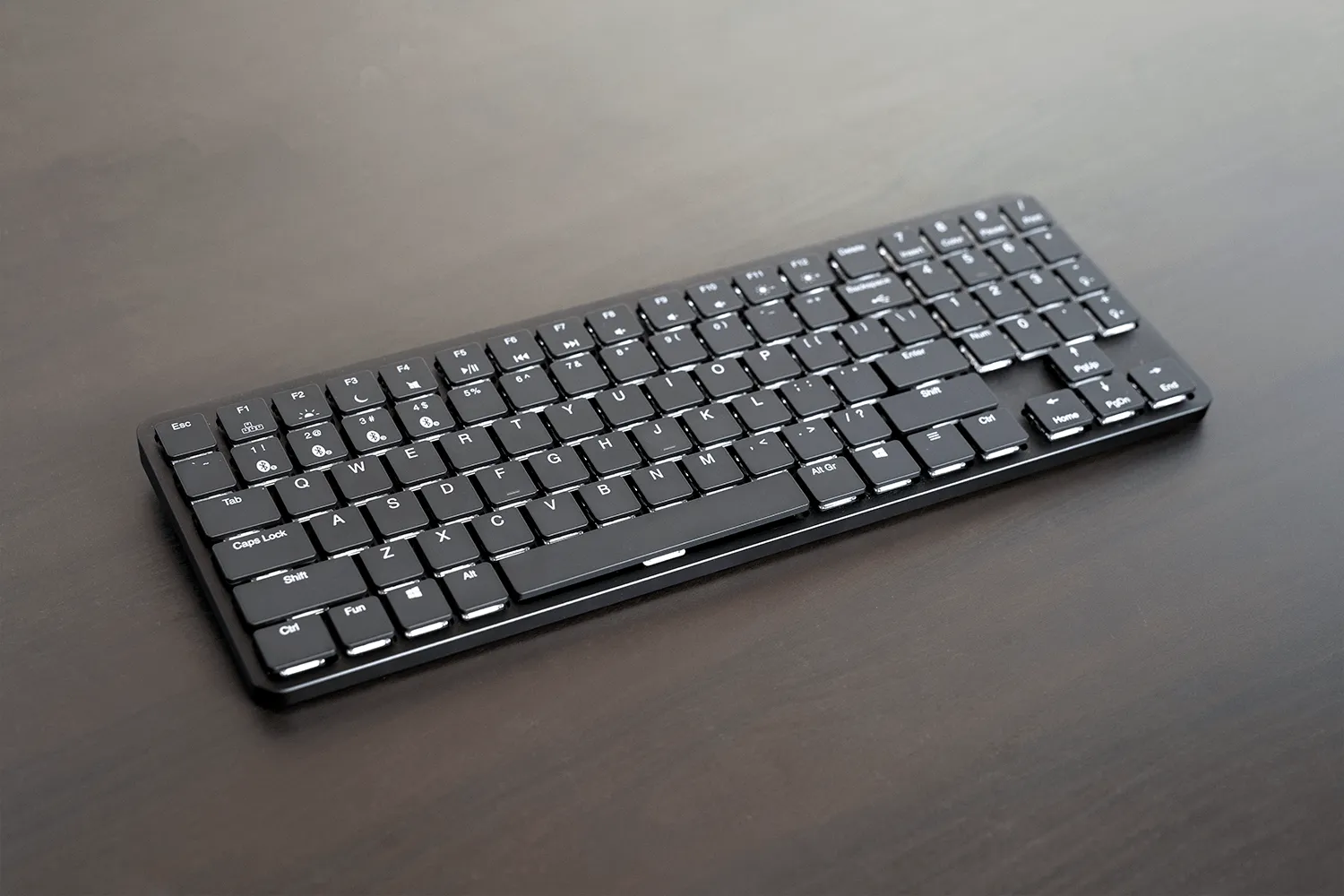 Hexgears X-1 Wireless Low Profile Mechanical Keyboard
