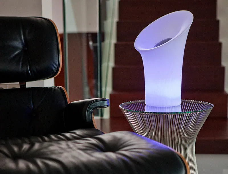 Illuminated portable speaker Nipper Play