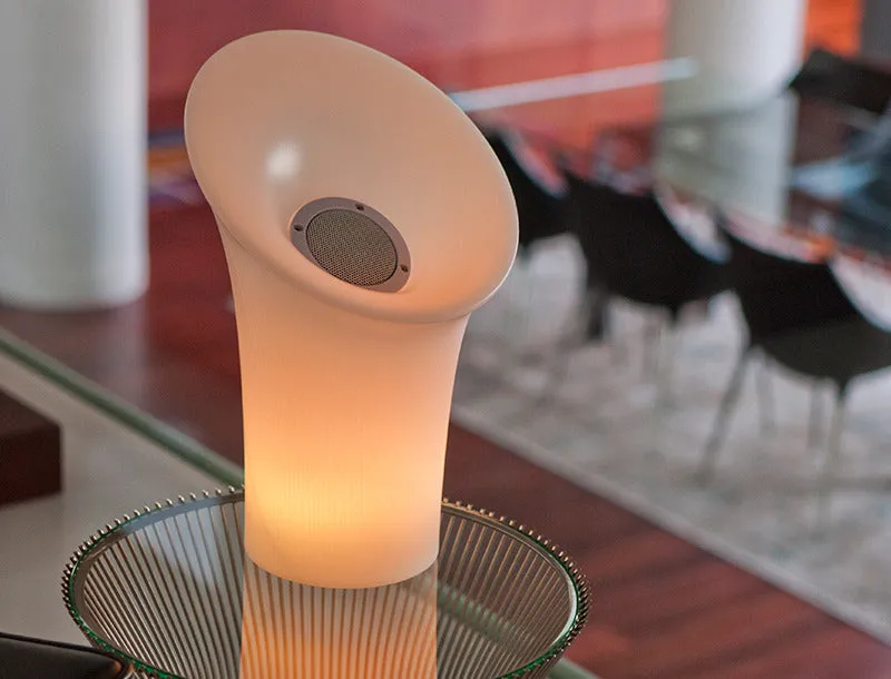 Illuminated portable speaker Nipper Play