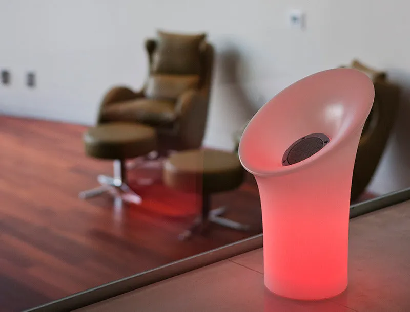 Illuminated portable speaker Nipper Play