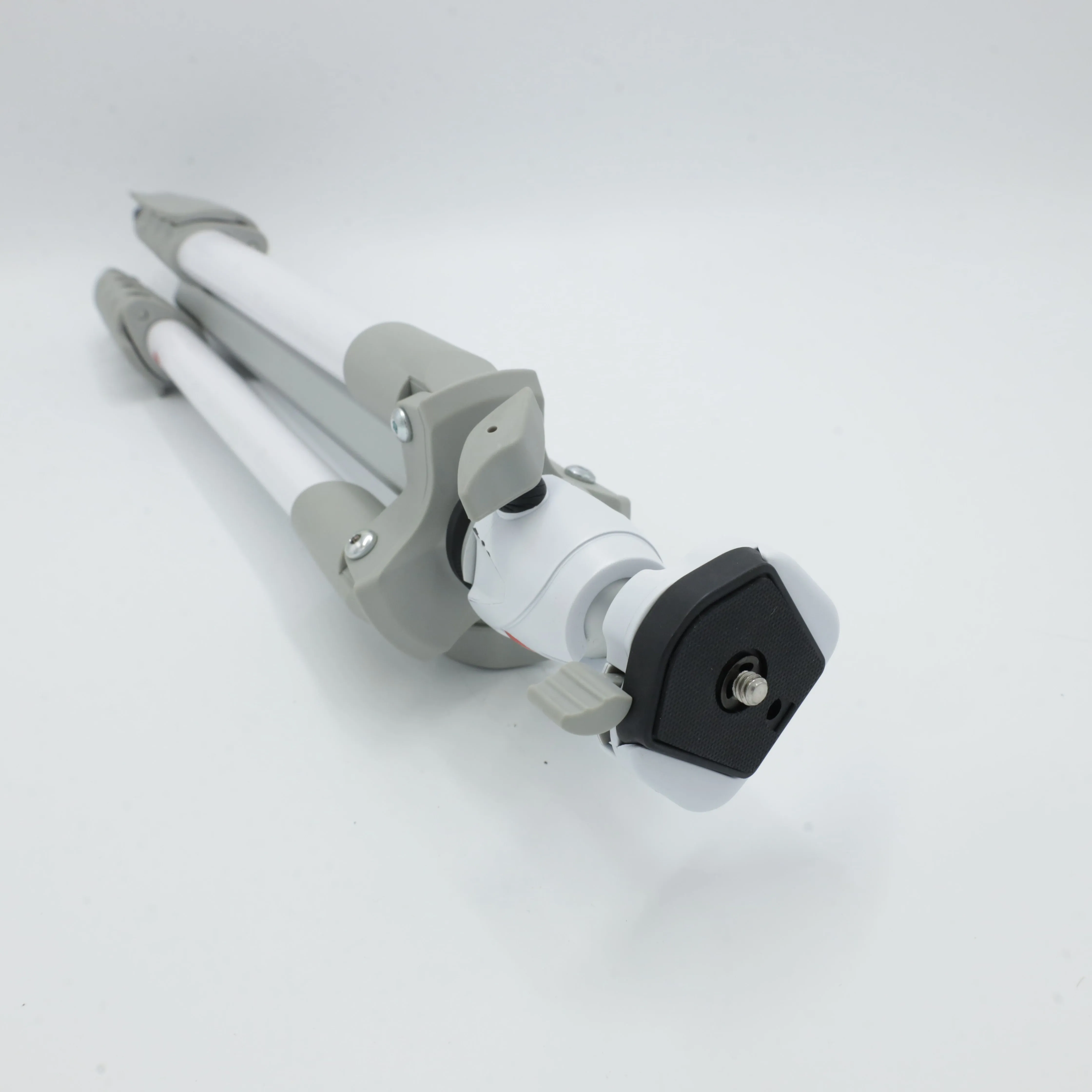 Manfrotto Compact Light Aluminum Tripod (White) *USED*