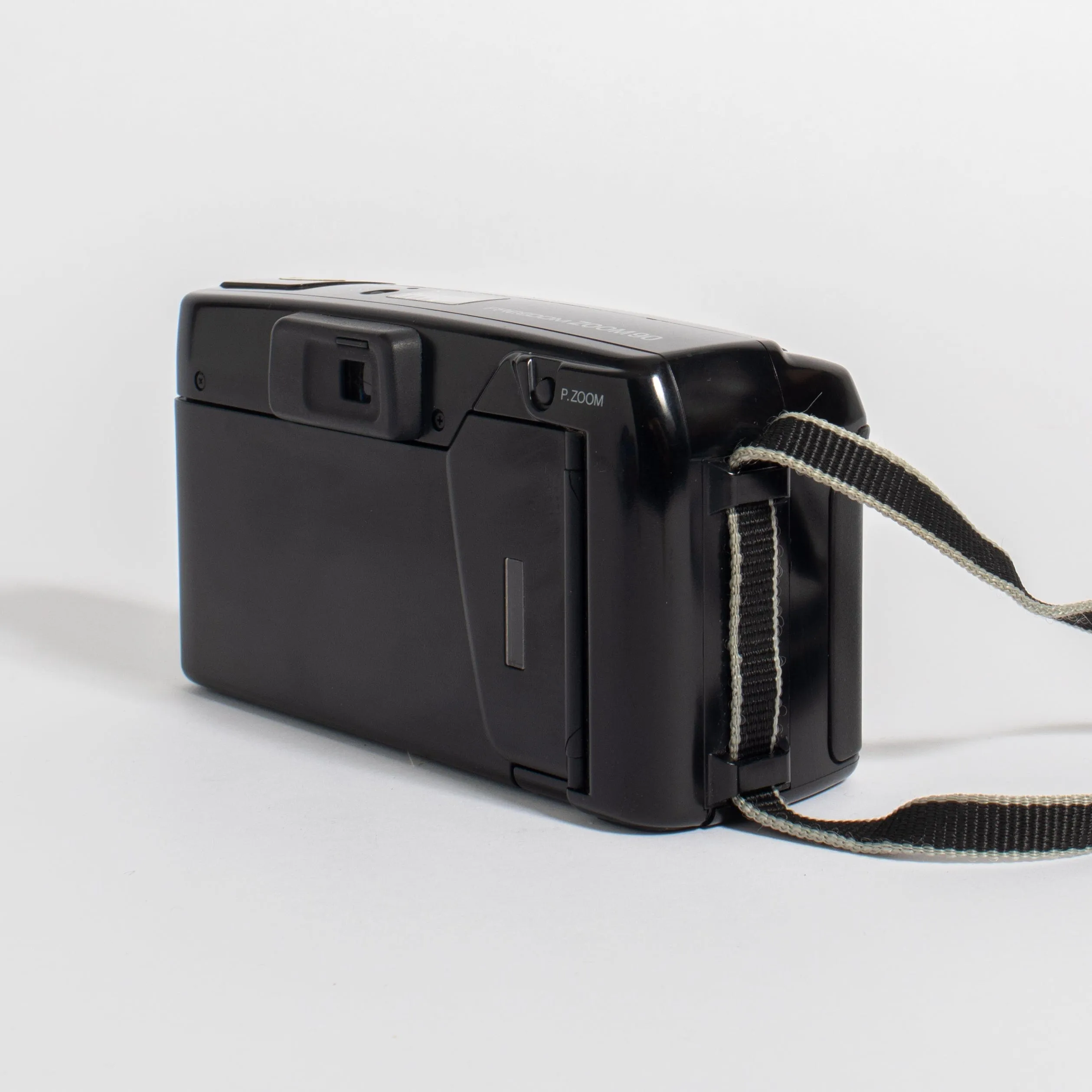 Minolta Freedom Zoom 90 with strap