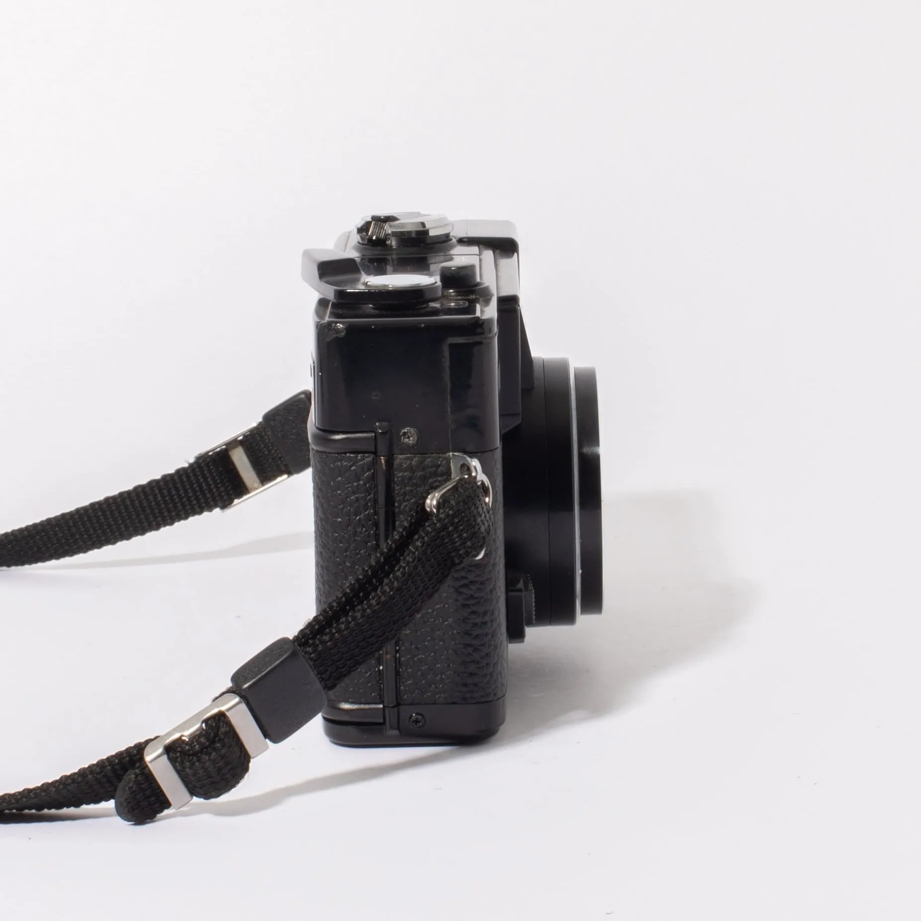 Minolta Hi-Matic AF2 with Bag