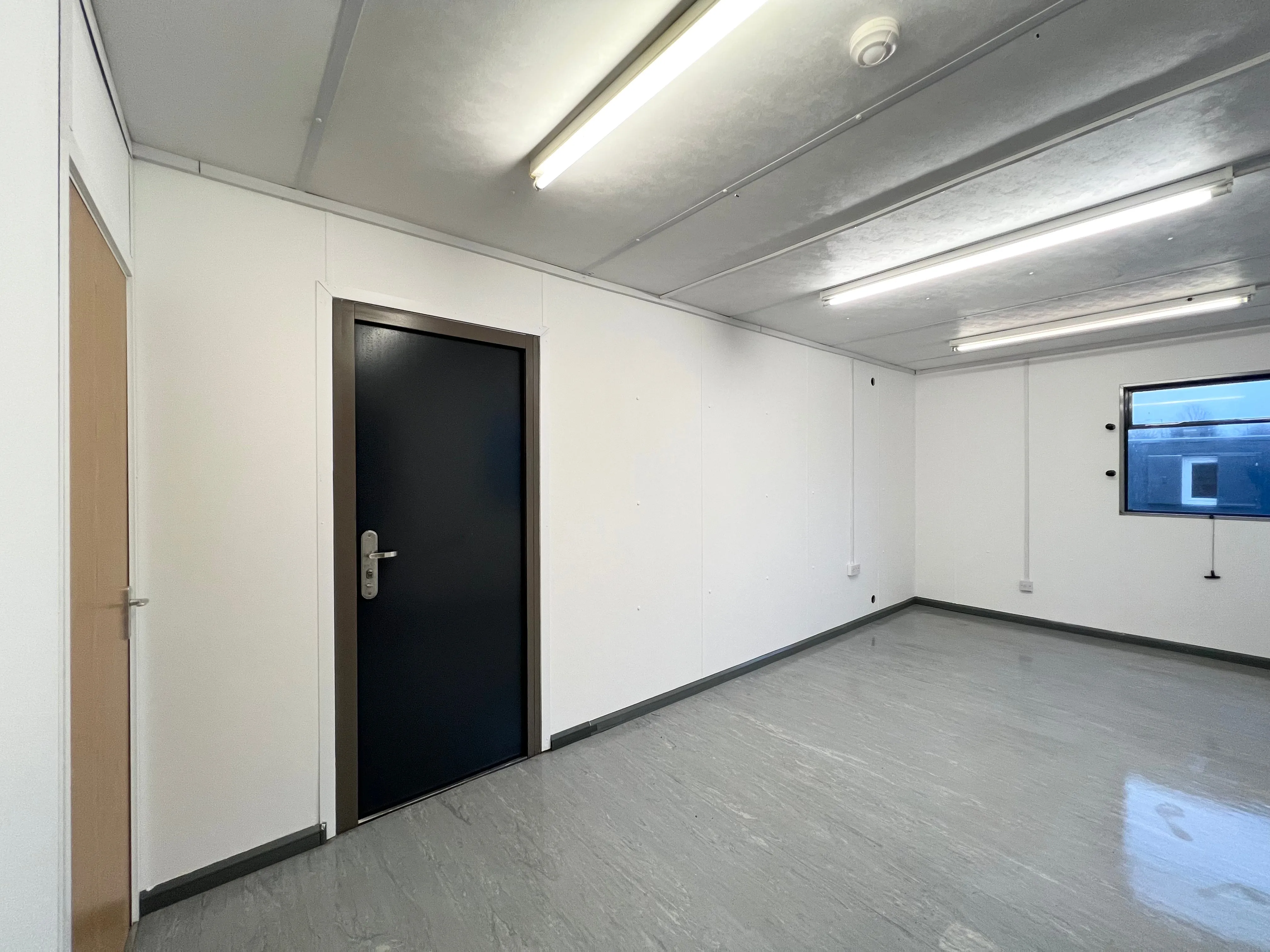 No 787 | 32x10 ft Unit | 2 Rooms | Anti-Vandal Portable Building