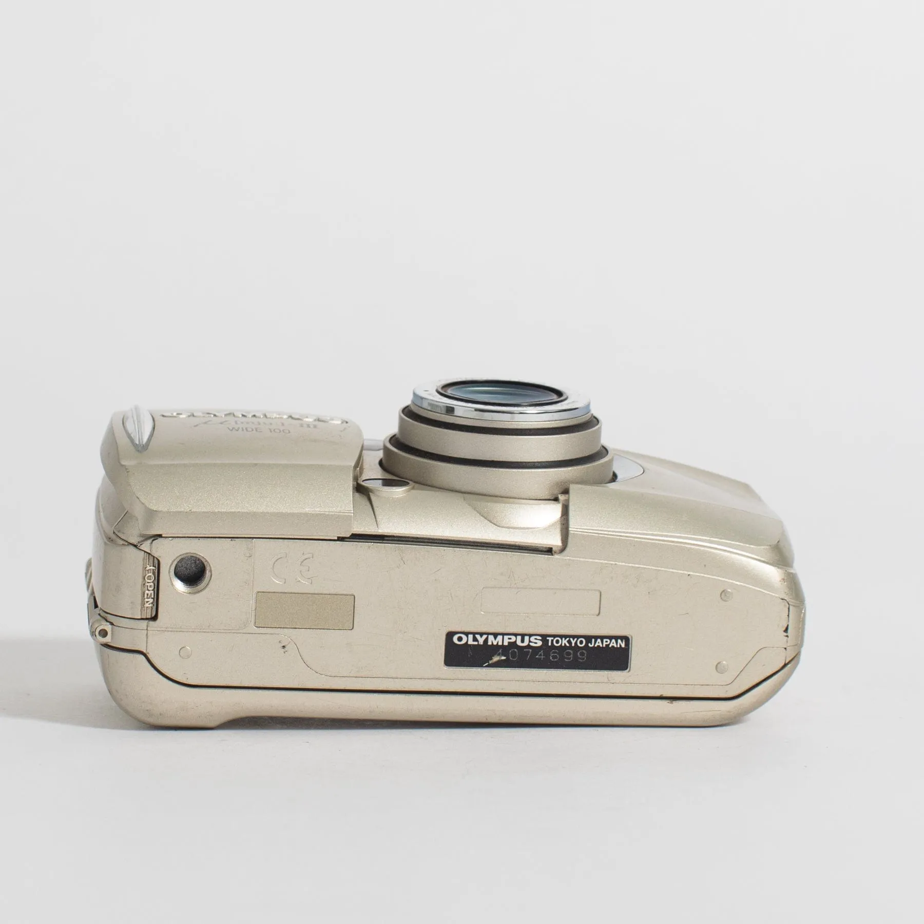 Olympus Mju-III Wide 100 w/ 28-100mm lens