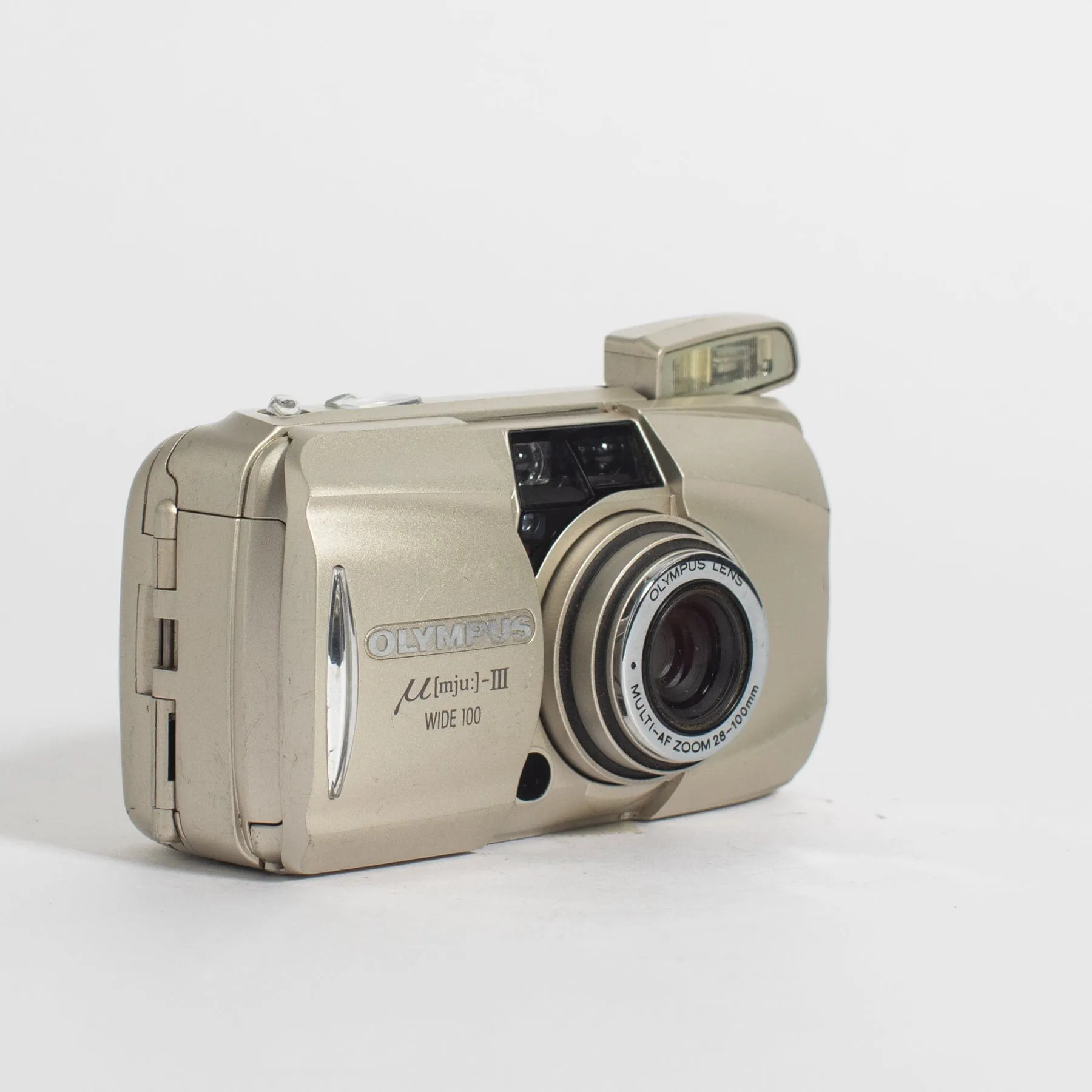 Olympus Mju-III Wide 100 w/ 28-100mm lens