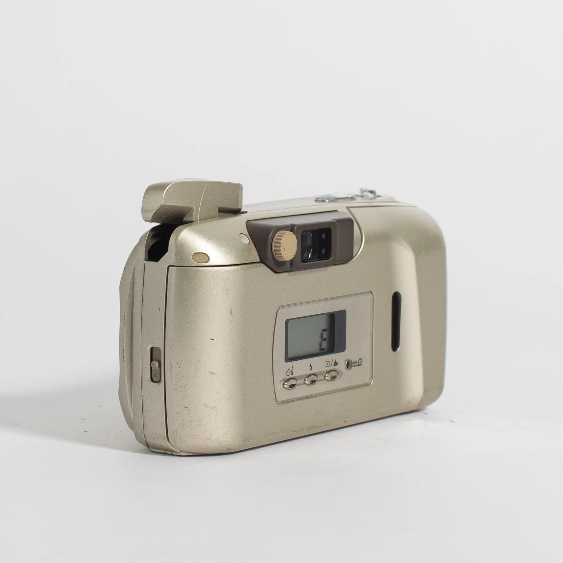 Olympus Mju-III Wide 100 w/ 28-100mm lens