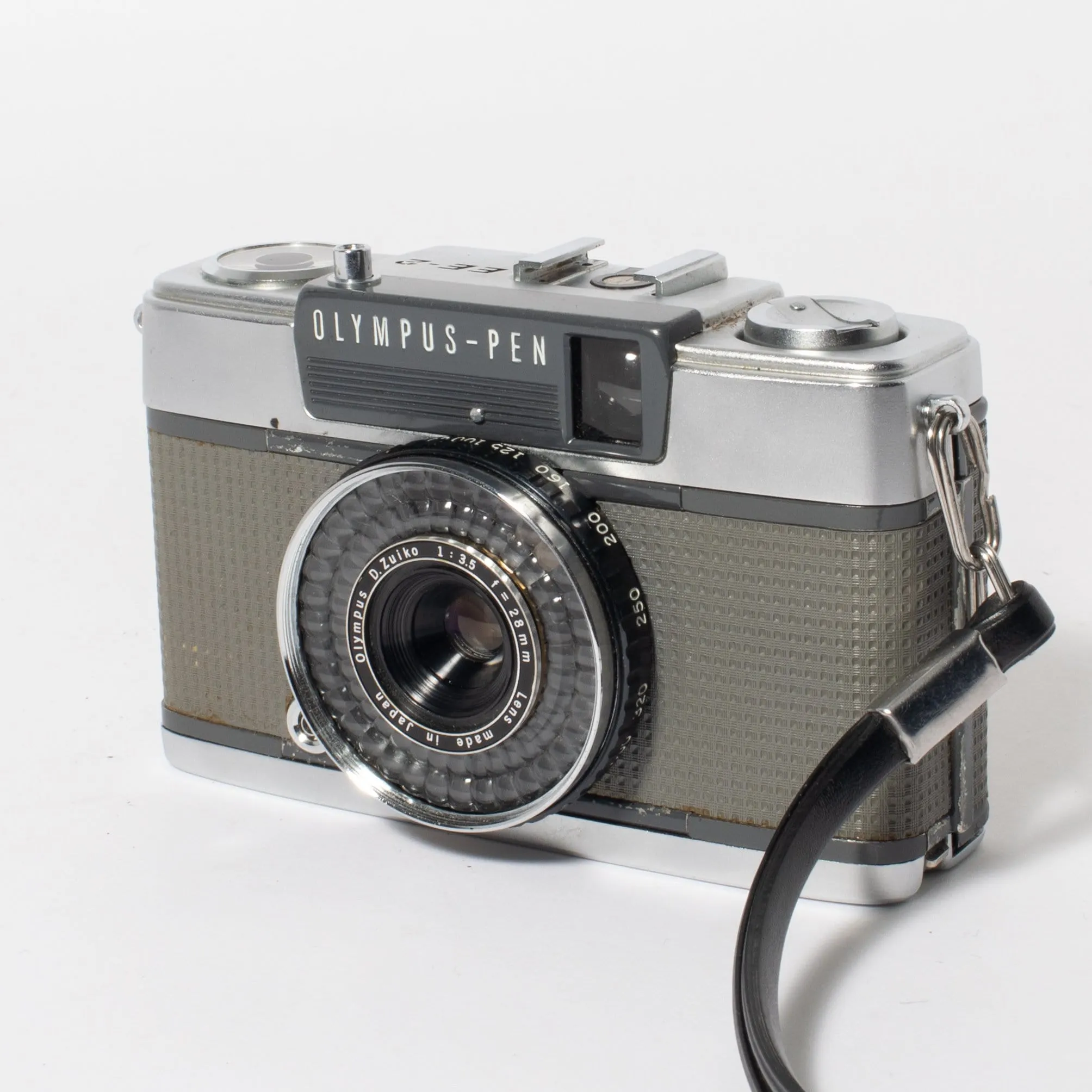 Olympus Pen EE-2 with Bag