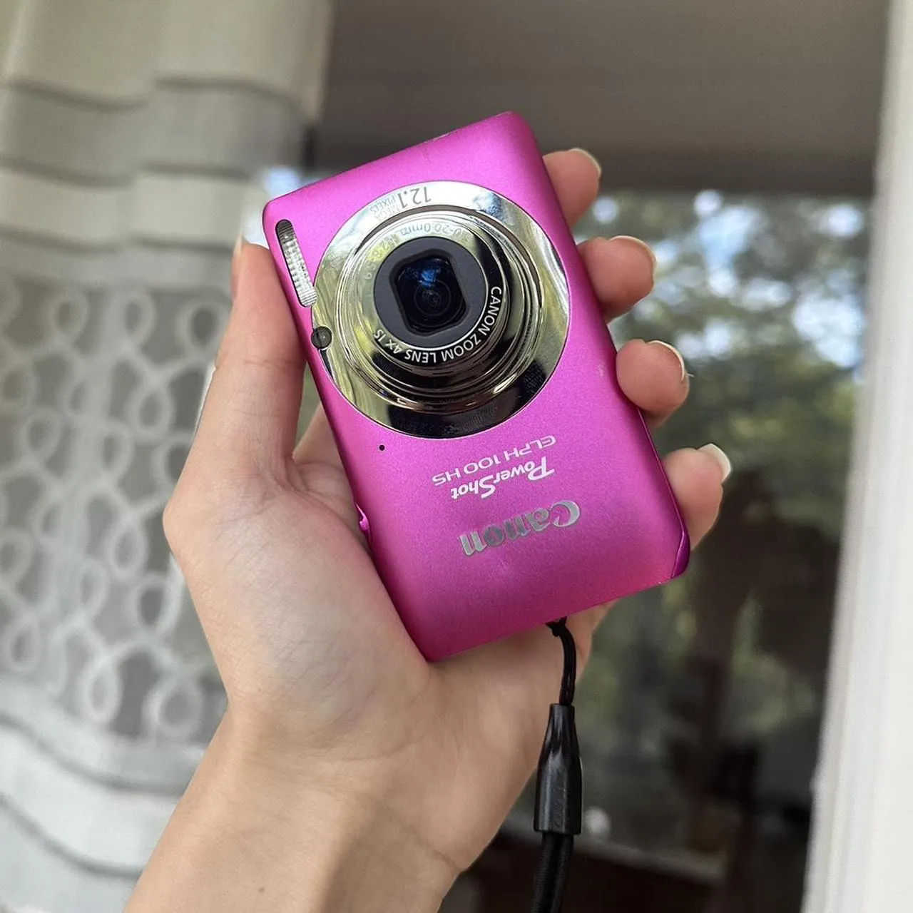 Pink Canon Powershot Elph 100HS Digital Camera 💖📸