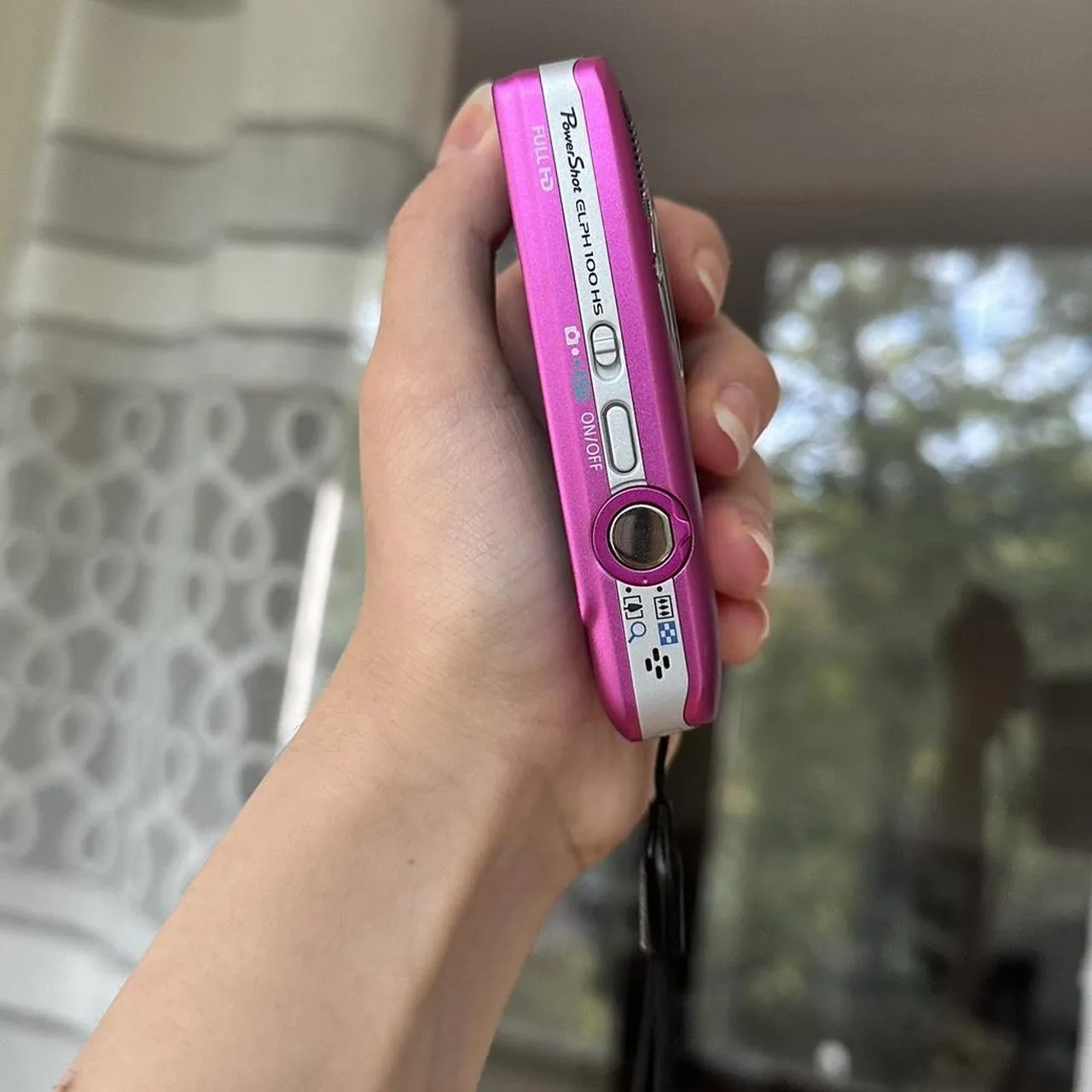 Pink Canon Powershot Elph 100HS Digital Camera 💖📸