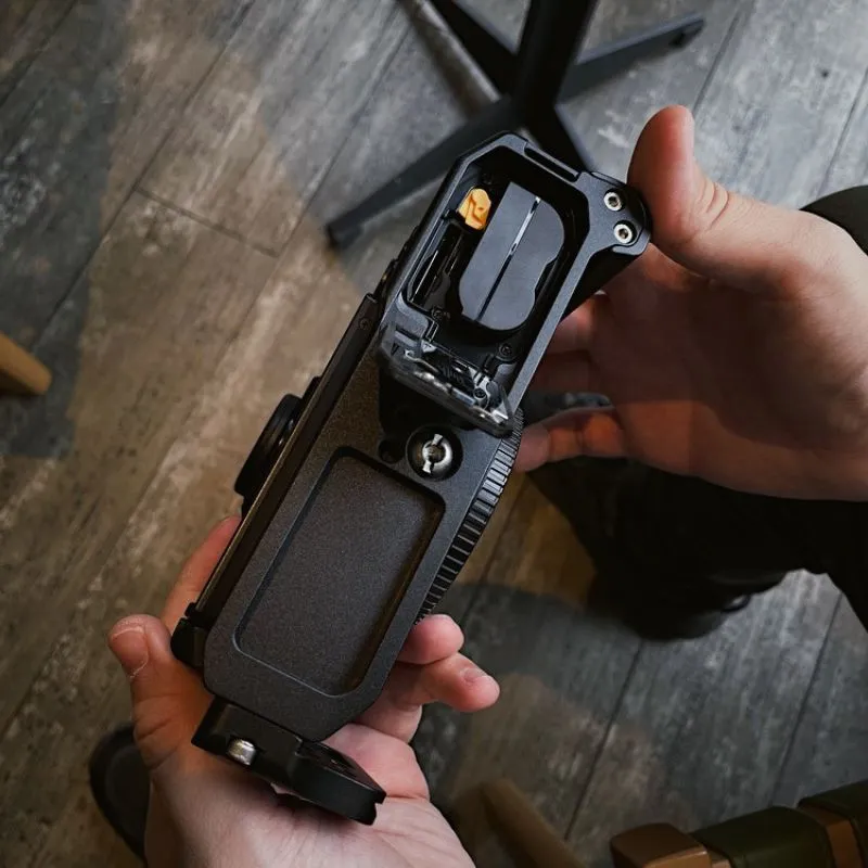 Slim Nikon ZF Grip