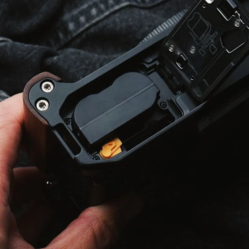 Slim Nikon ZF Grip