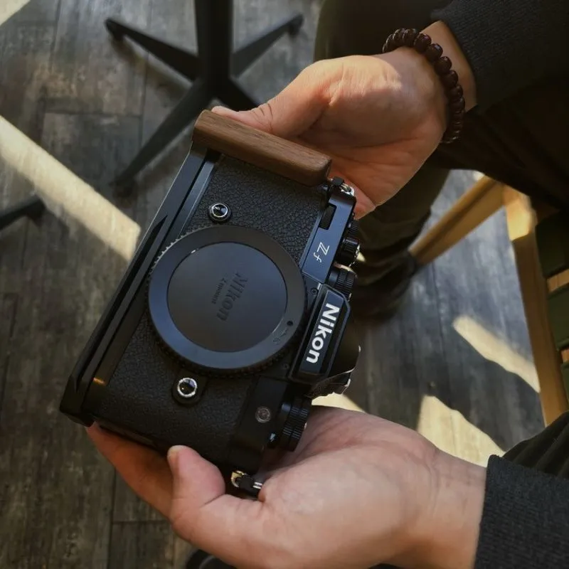 Slim Nikon ZF Grip