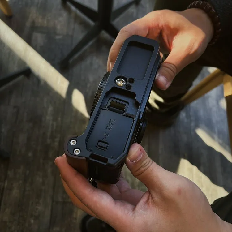 Slim Nikon ZF Grip