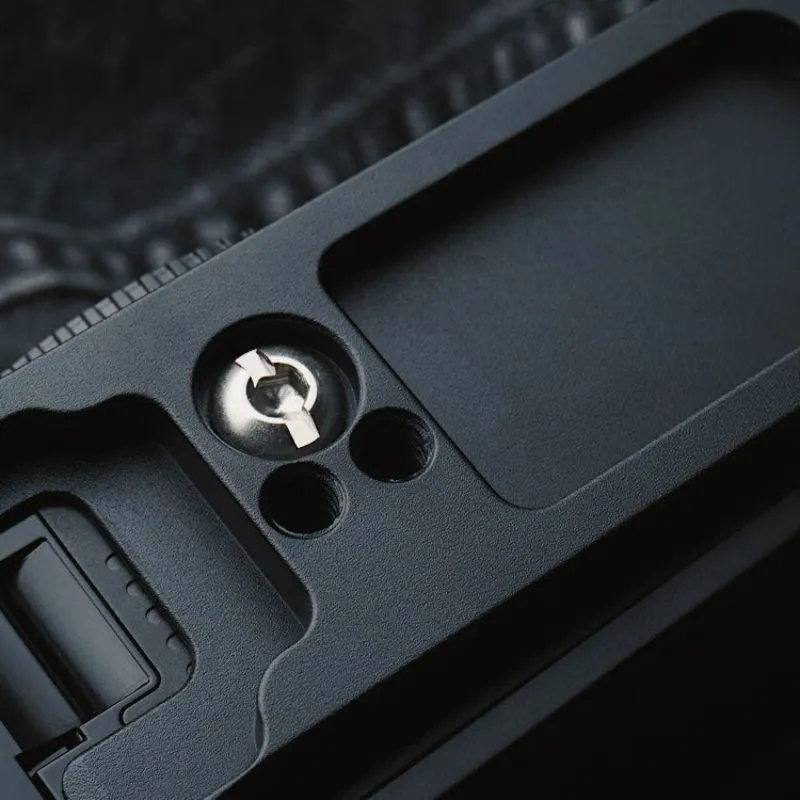 Slim Nikon ZF Grip