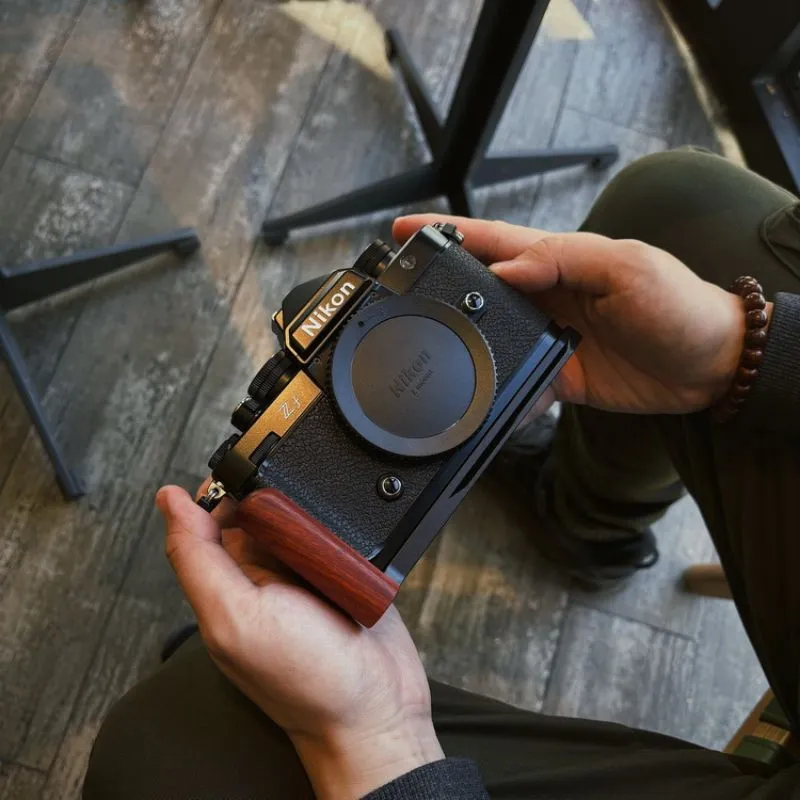 Slim Nikon ZF Grip