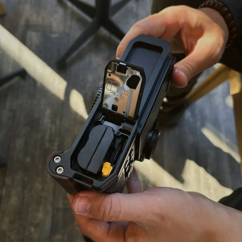 Slim Nikon ZF Grip