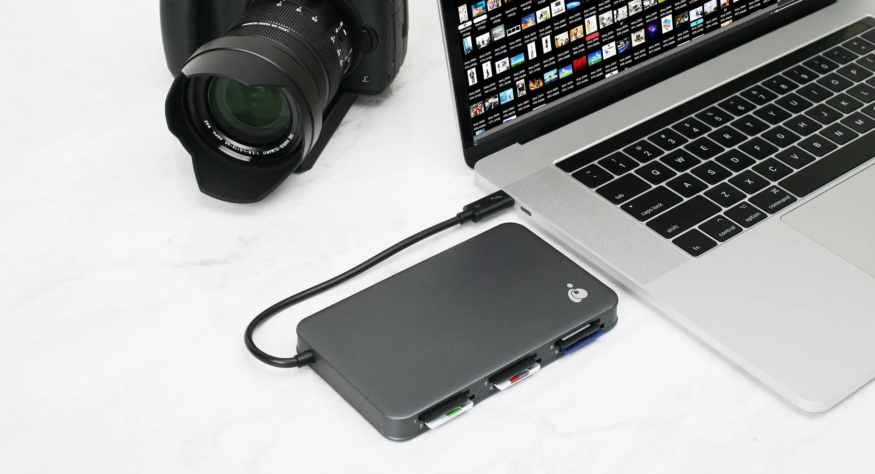 Thunderbolt 3 6-Slot SD Card Reader