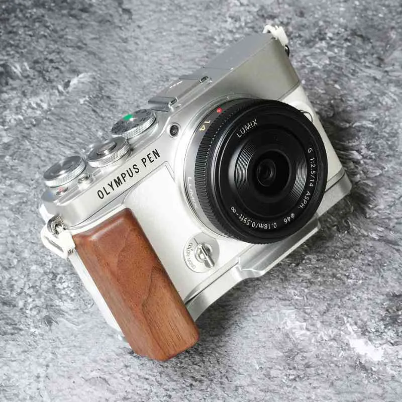 Wooden Olympus PEN EP7 Grip MS Design